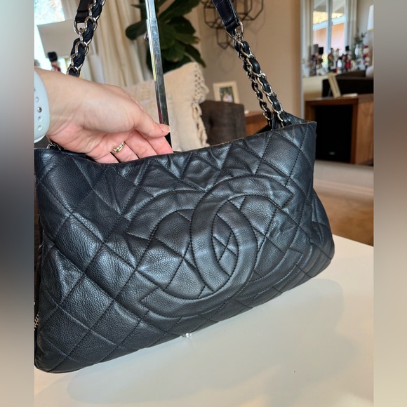 Authentic CHANEL Expandable Zip Around Caviar Quilted Tote Shoulder Bag Black - Picture 8 of 16